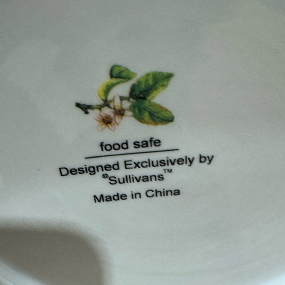 Beautiful Vintage Lemon 🍋 Food Safe Canister - Picture 3 of 5